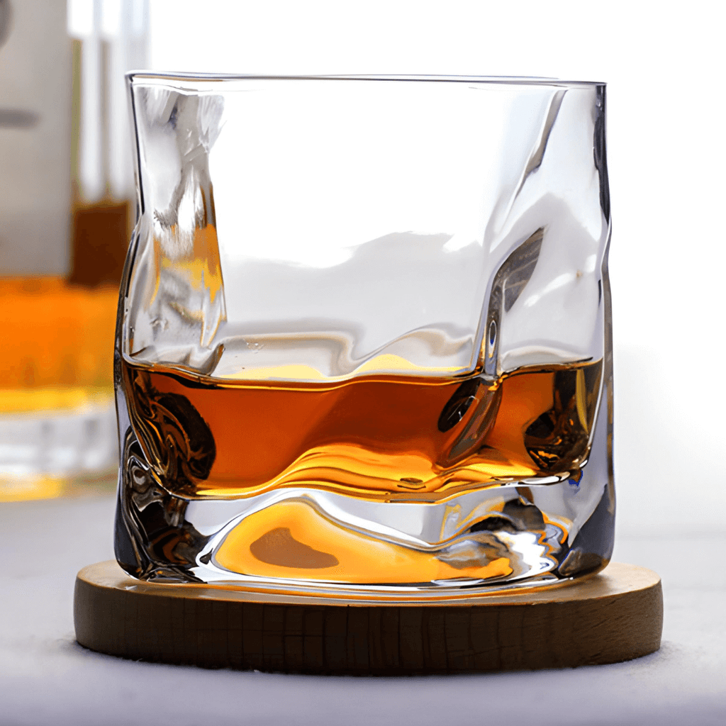Copo de cristal japonês Hoshi para whisky
