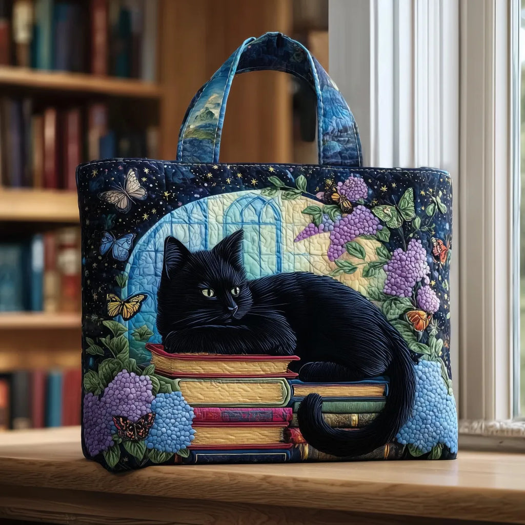 Bolsa Tote Matelassê - Gato Preto sobre Livros
