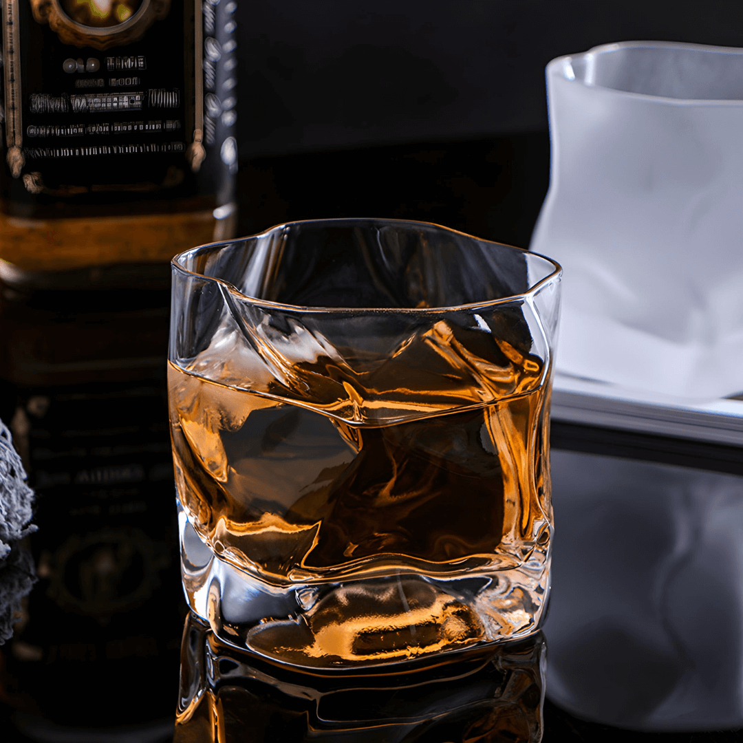 Copo de cristal japonês Hoshi para whisky