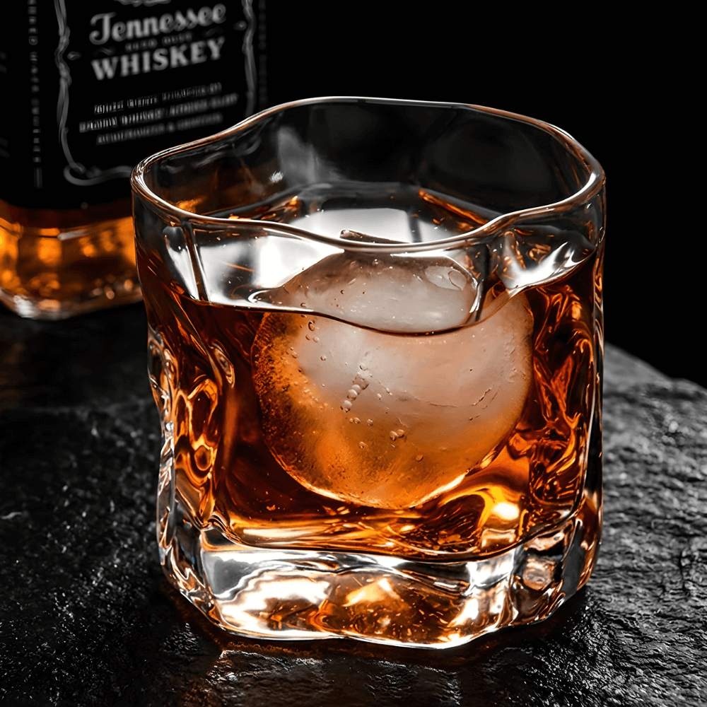 Copo de cristal japonês Hoshi para whisky