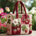 Bolsa Tote Matelassê de Morangos Adoráveis