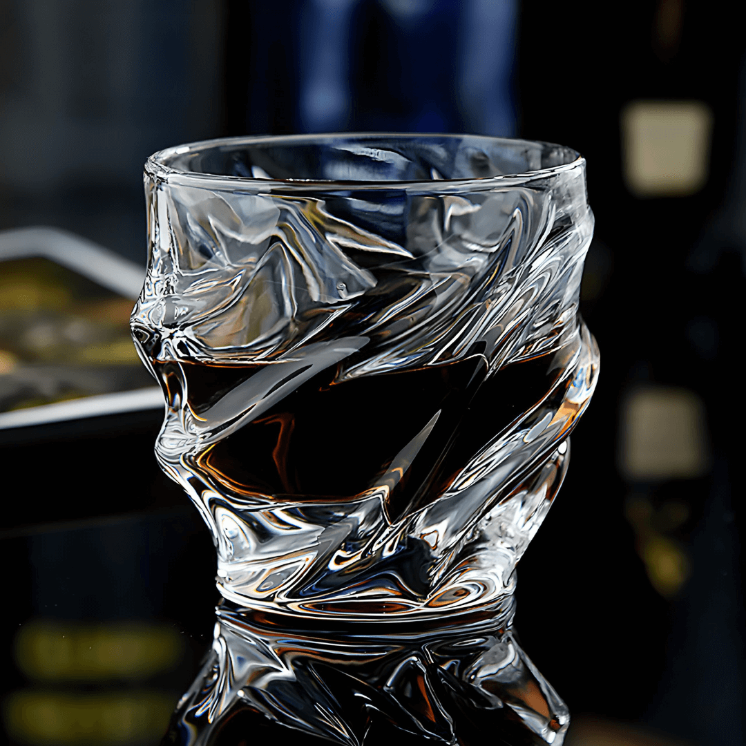 Copo de cristal japonês Nami para uísque