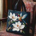 Bolsa Tote Acolchoada com Beija-flor entre Flores