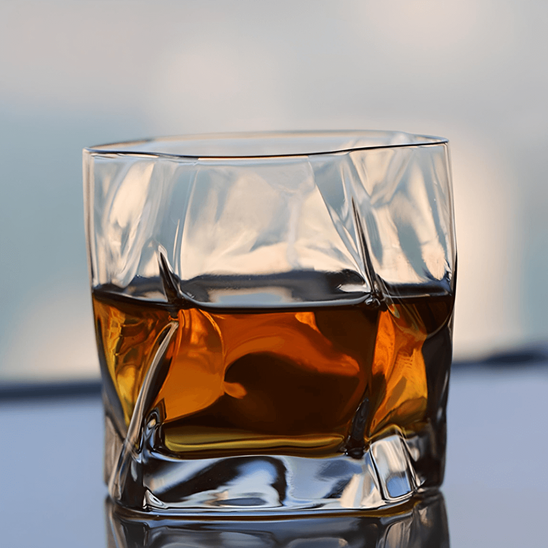Copo de cristal japonês Hoshi para whisky