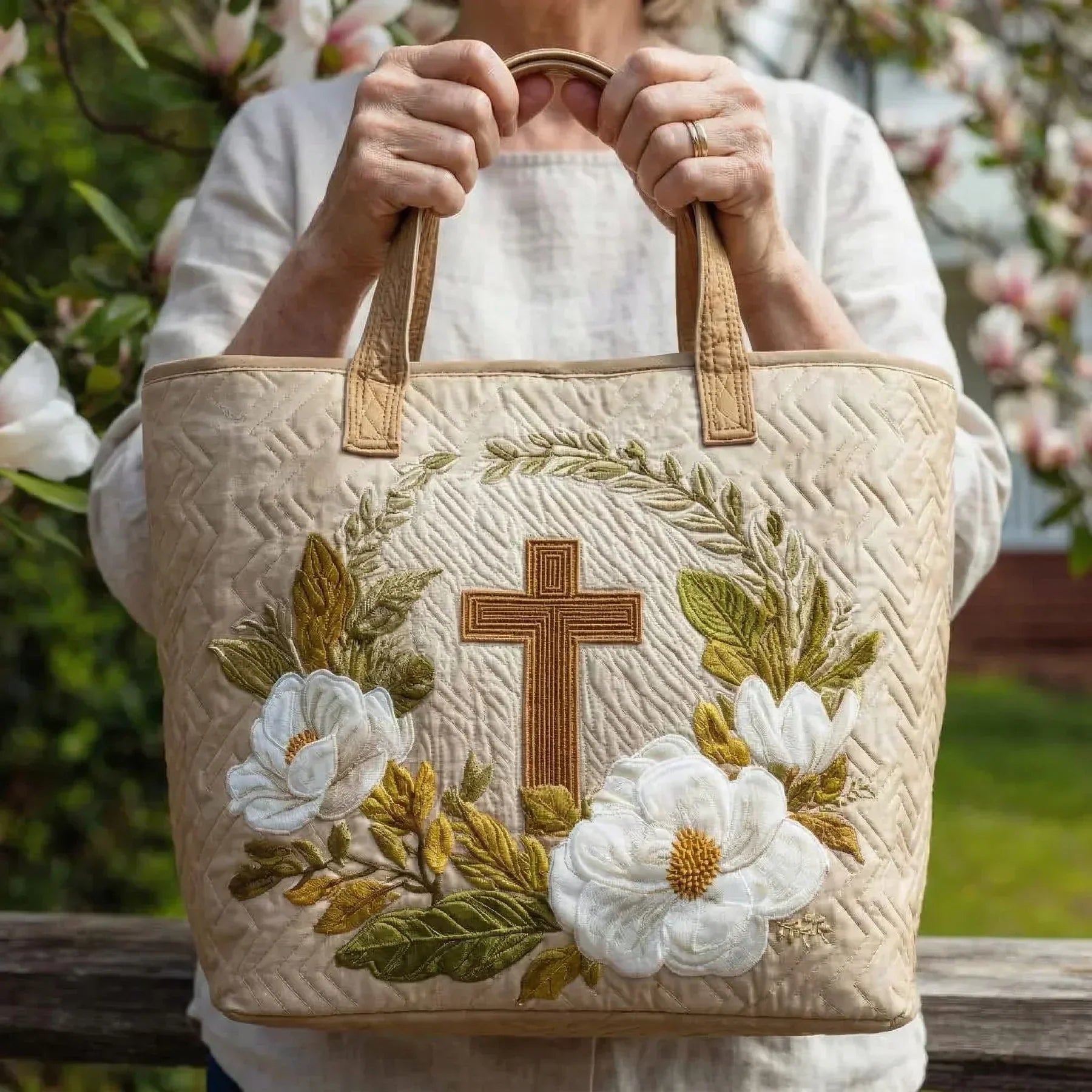 Bolsa Tote Acolchoada - Cruz Sagrada
